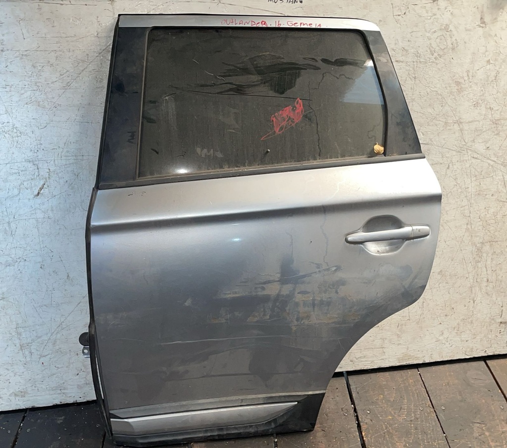 PUERTA Outlander grande 16-20 LH trasera