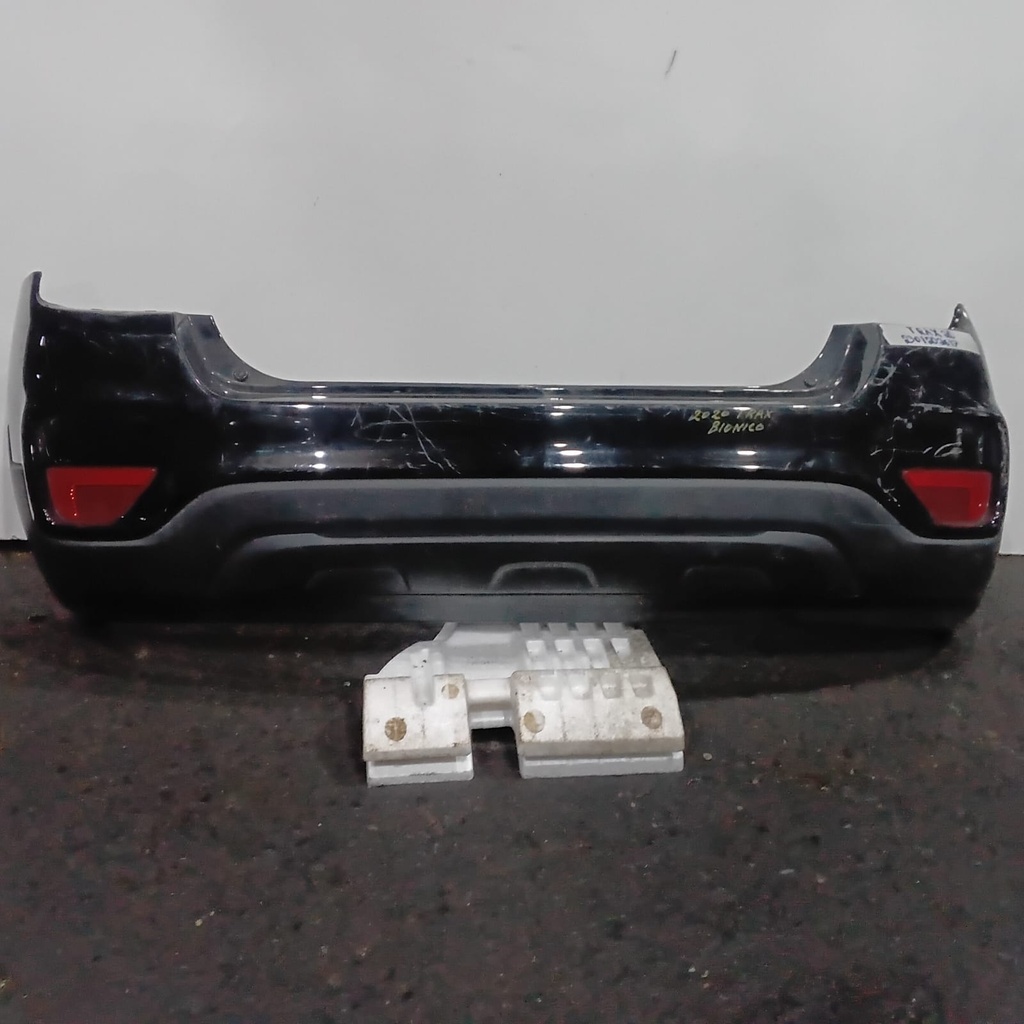 BUMPER TRASERO USADO TRAX 20