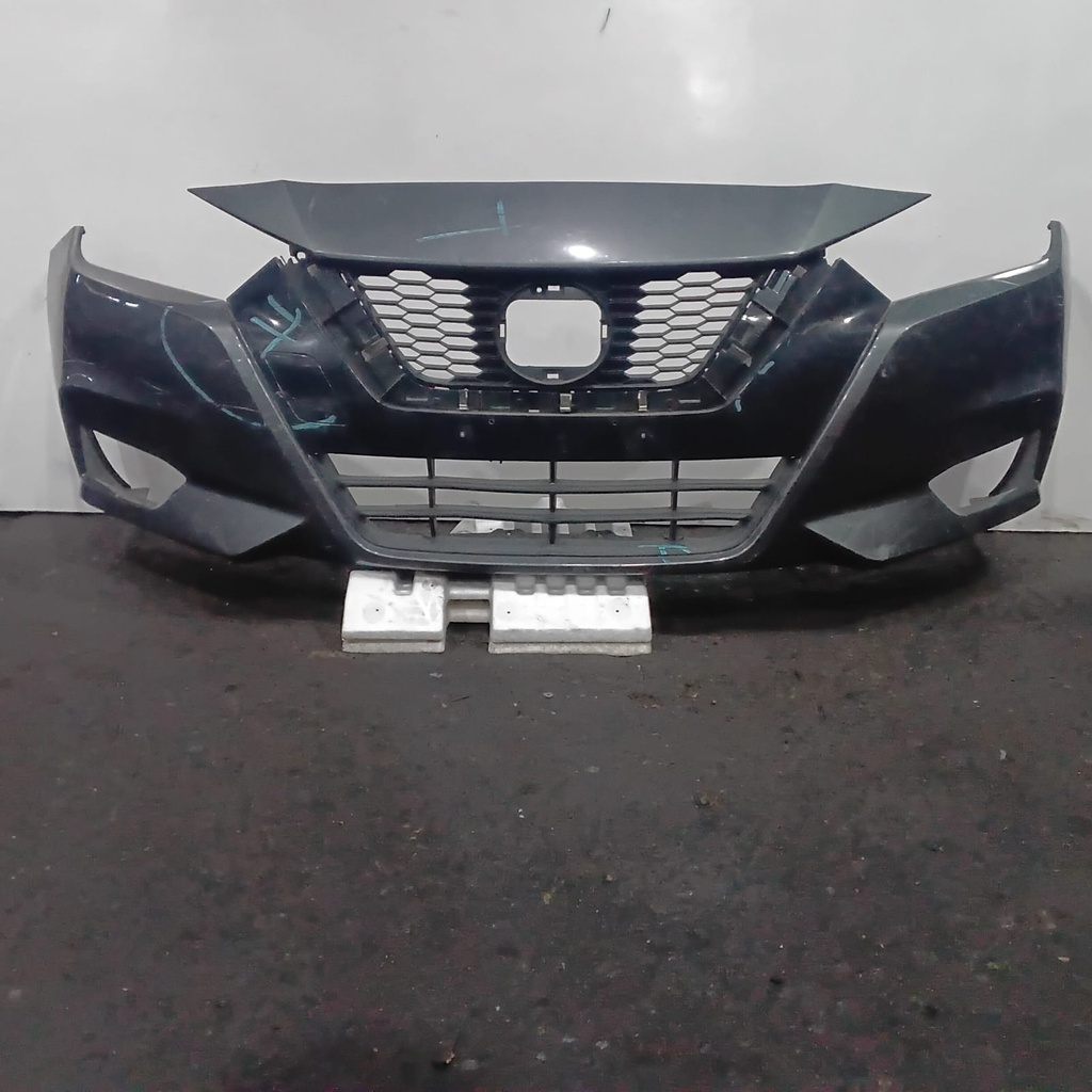 BUMPER DELANTERO USADO SENTRA 21