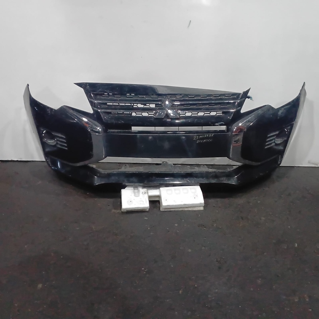 BUMPER DELANTERO USADO MIRAGE 23