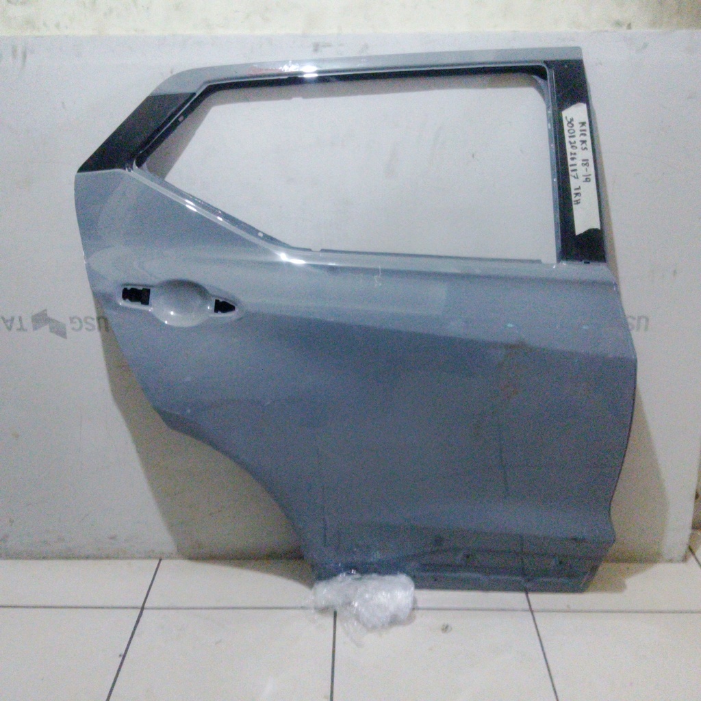 PUERTA TRH KICKS 18-19