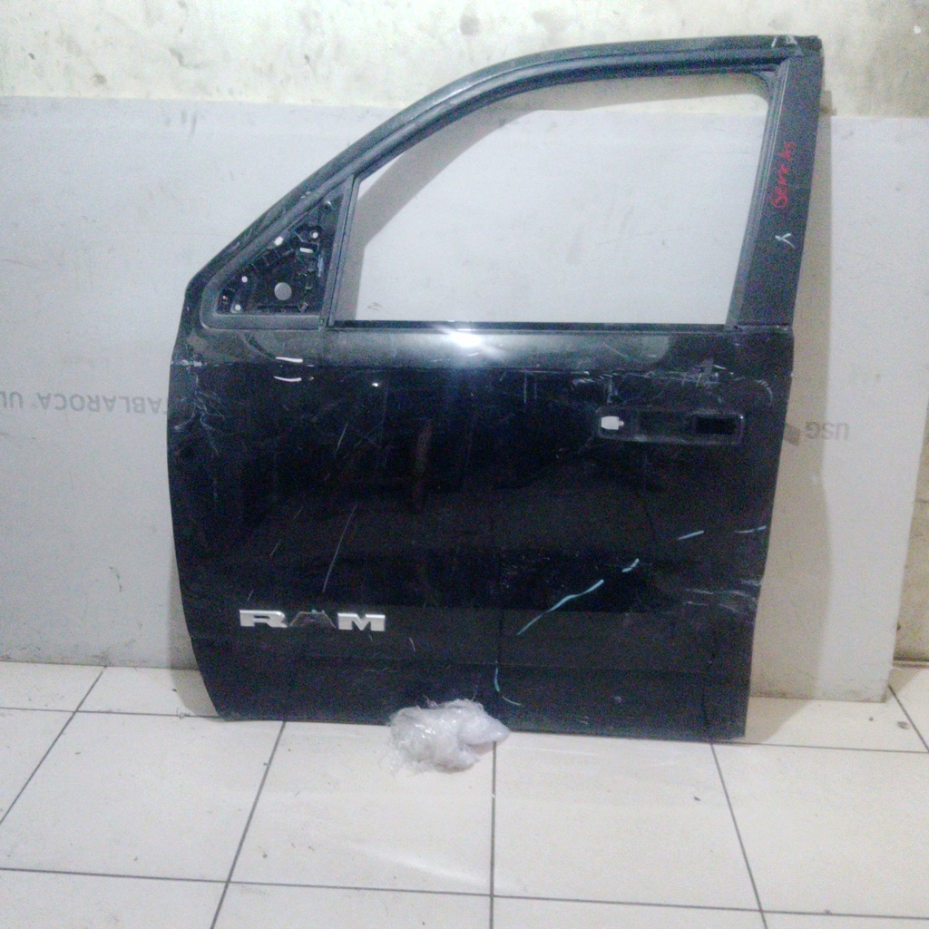 PUERTA DLH RAM 1500 18-19