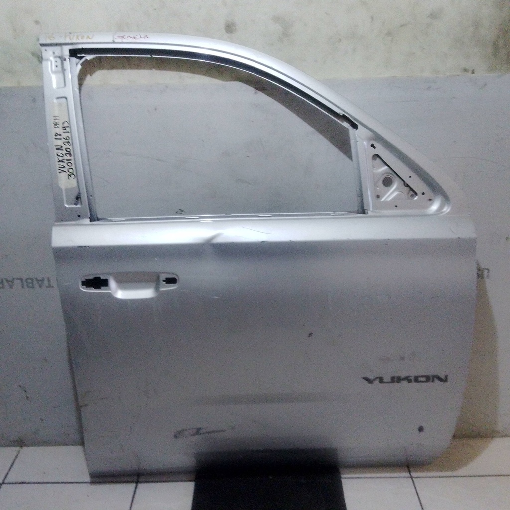 PUERTA DRH YUKON 18