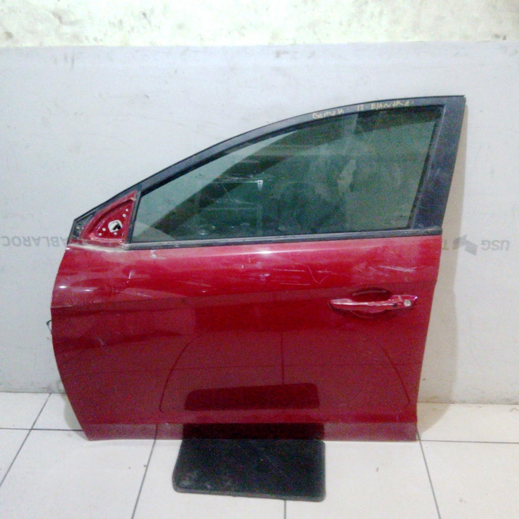 PUERTA DLH ELANTRA 17