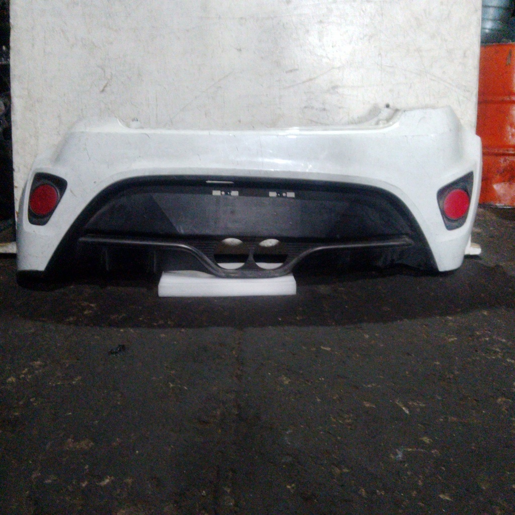 BUMPER TRASERO VELOSTER 16