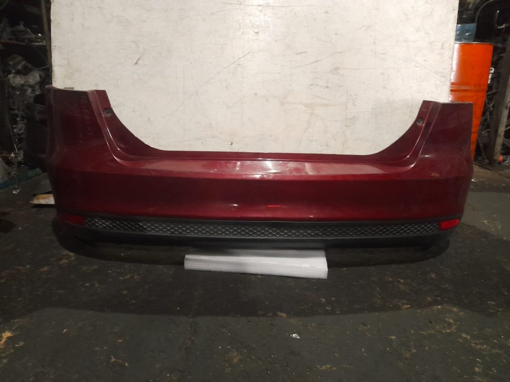 BUMPER TRASERO FOCUS 16