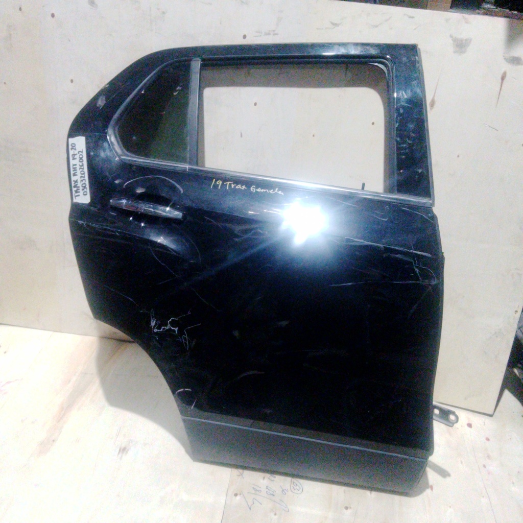 PUERTA TRAX RHT 19-20