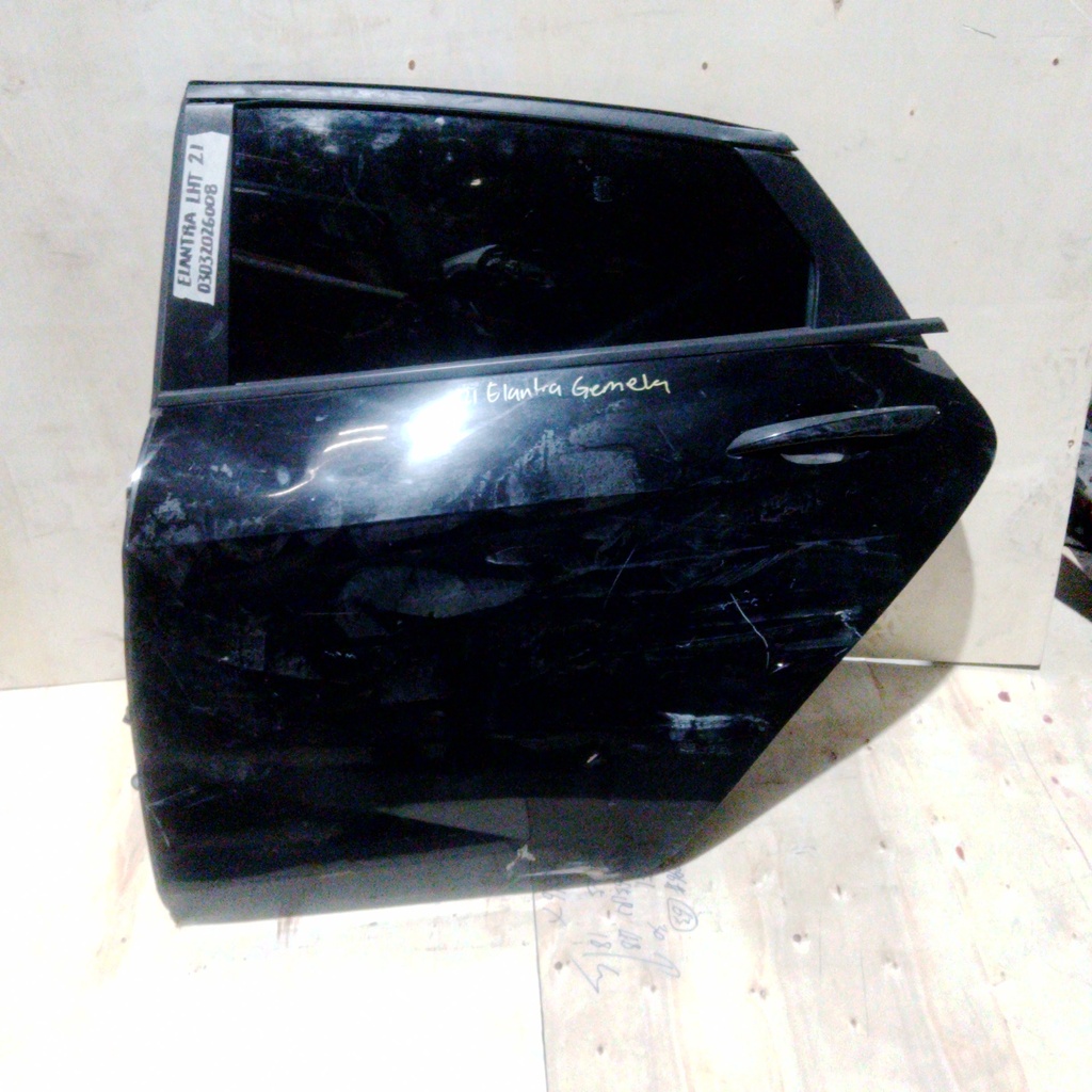PUERTA ELANTRA LHT 21