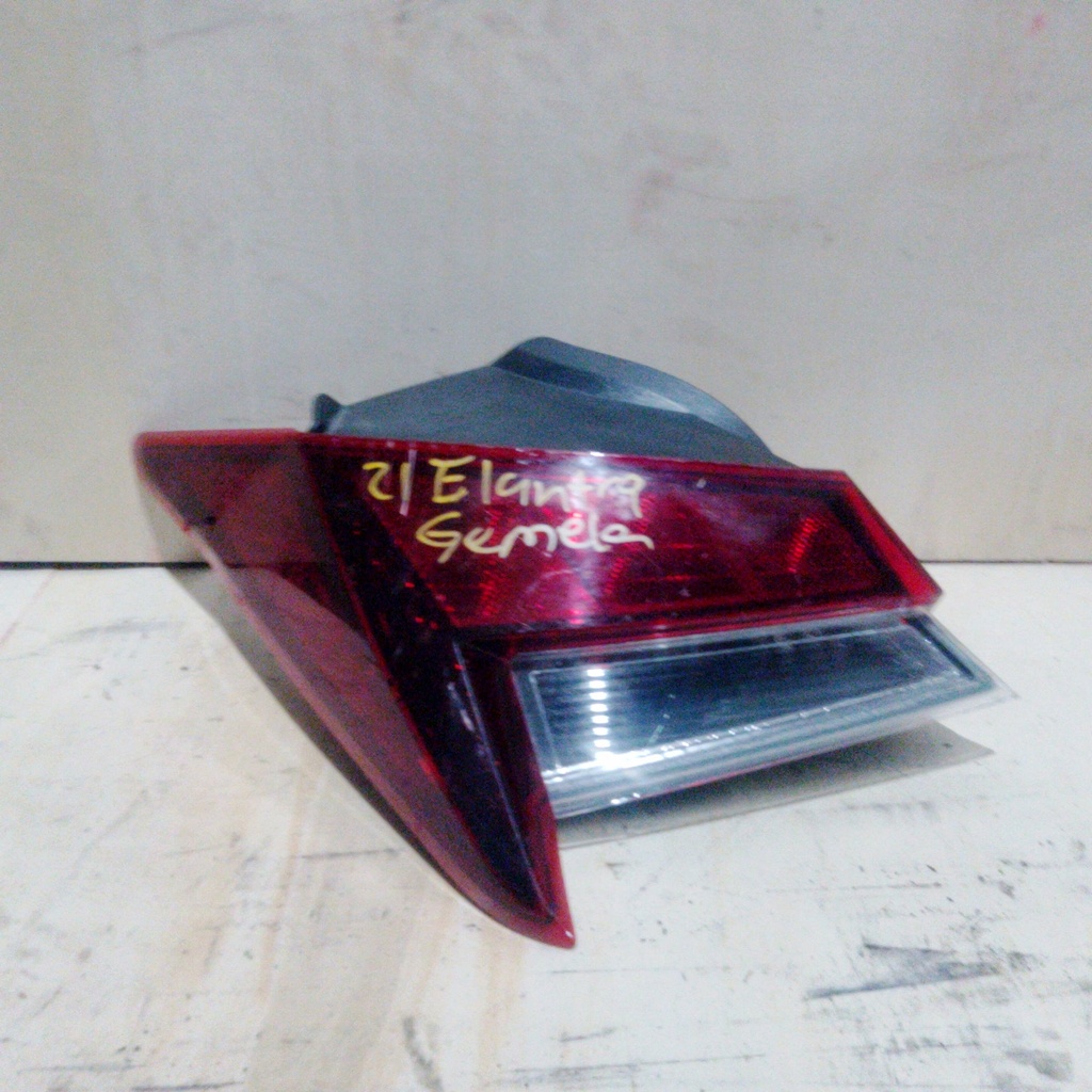 STOP LH ELANTRA 21