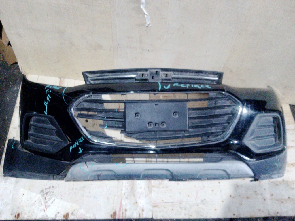 BUMPER DELANTERO TRAX 19
