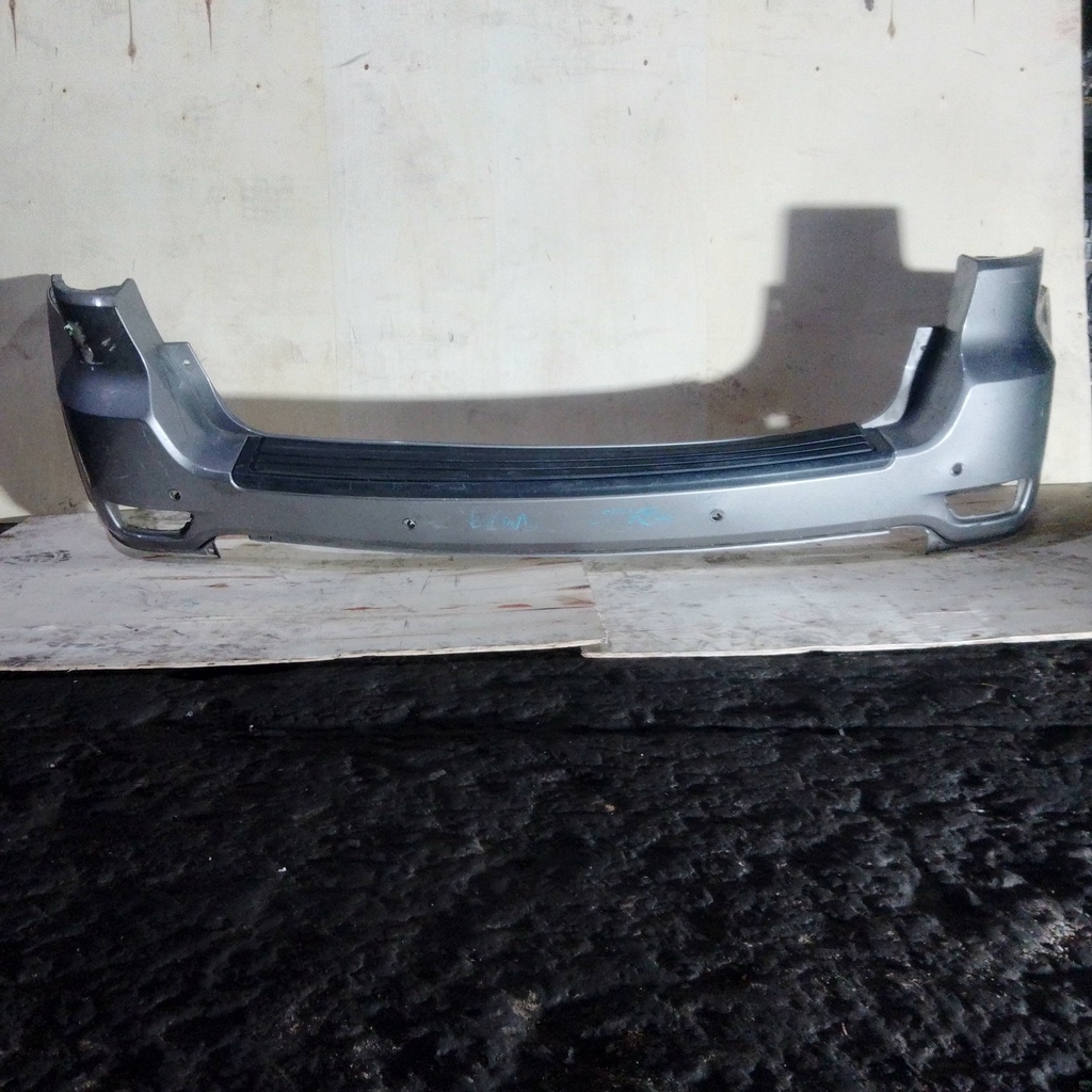 BUMPER TRASERO GRAN CHEROKEE 17