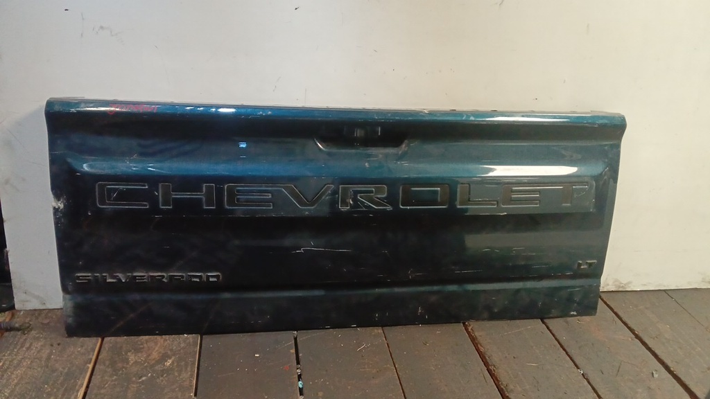 COMPUERTA SILVERADO 21