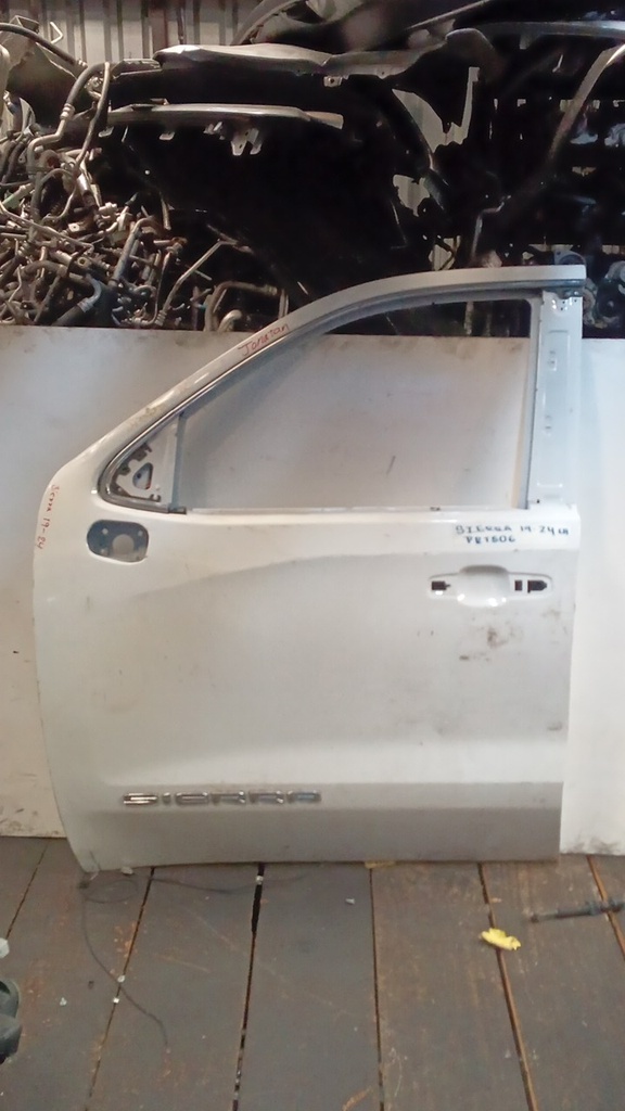 PUERTA LH SIERRA 19-24
