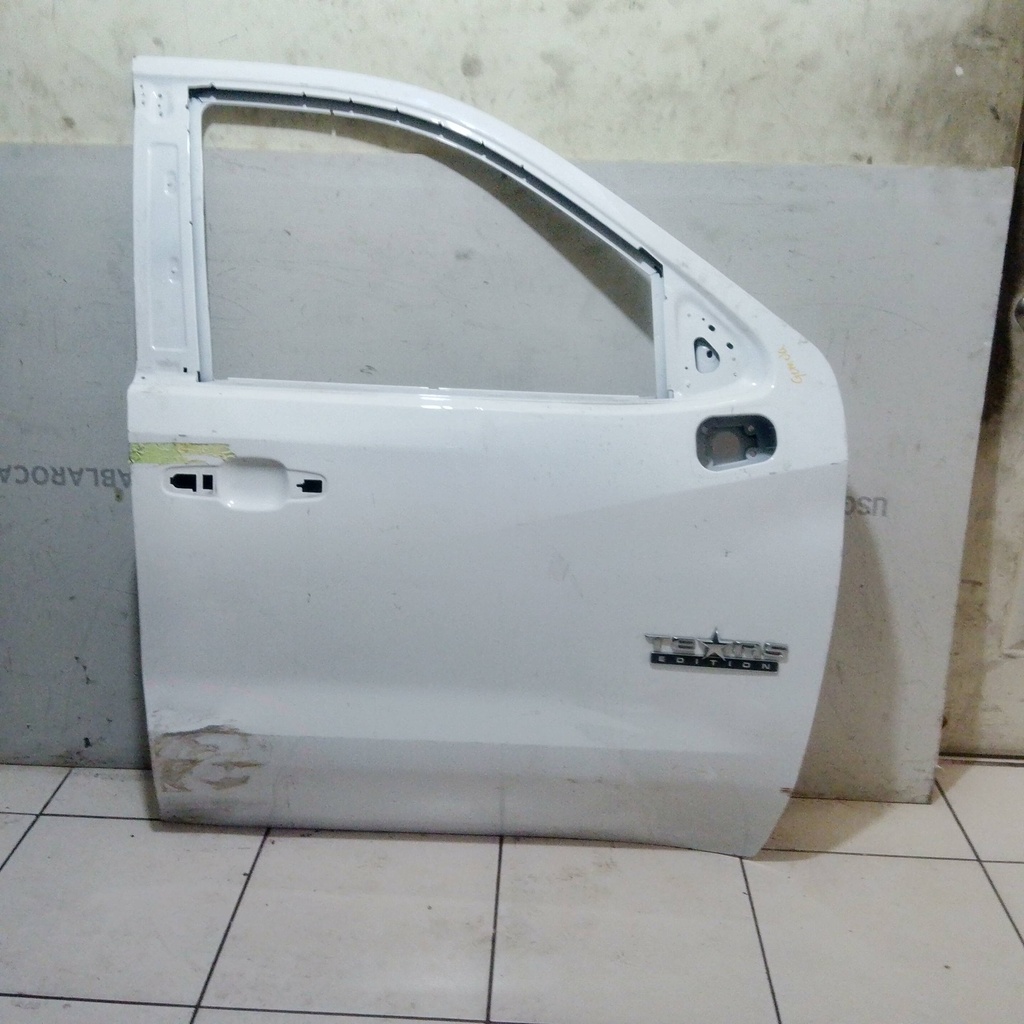 PUERTA DRH SILVERADO 19-24