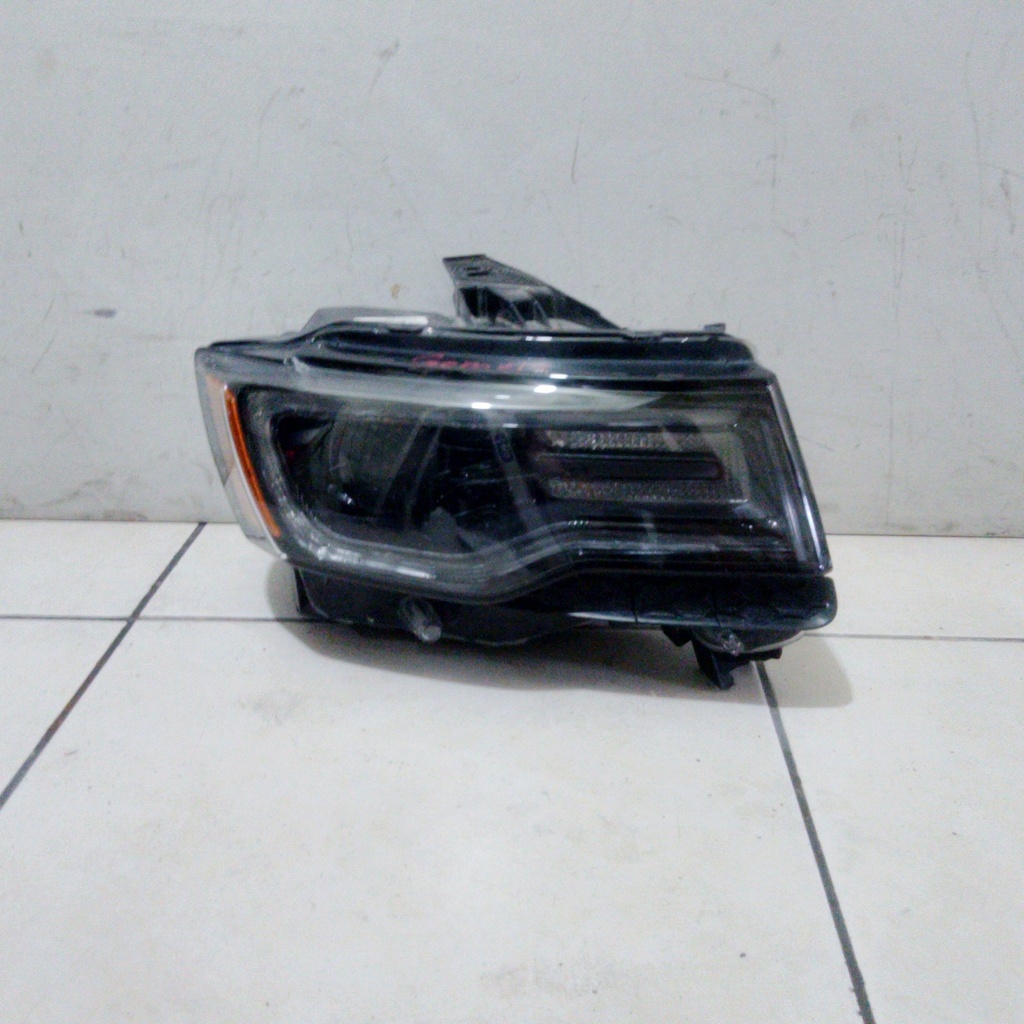 FARO RH GRAN CHEROKEE  WK2 ,14-21