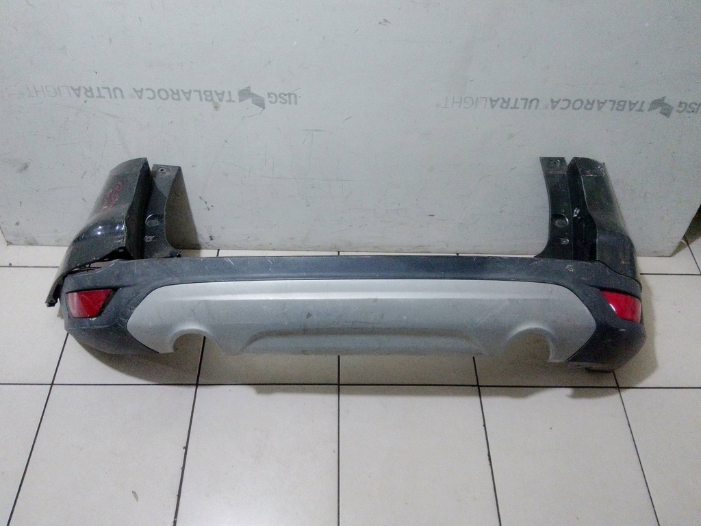 BUMPER TRASERO ESCAPE 17
