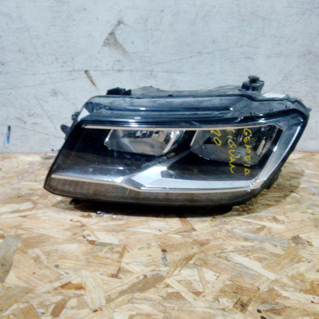 FARO LH TIGUAN 20