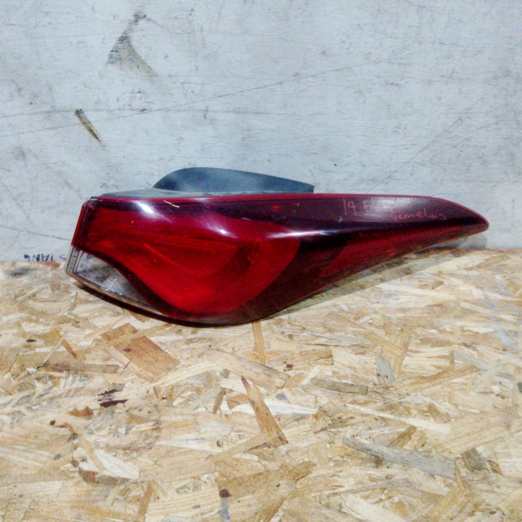 STOP RH ELANTRA 14