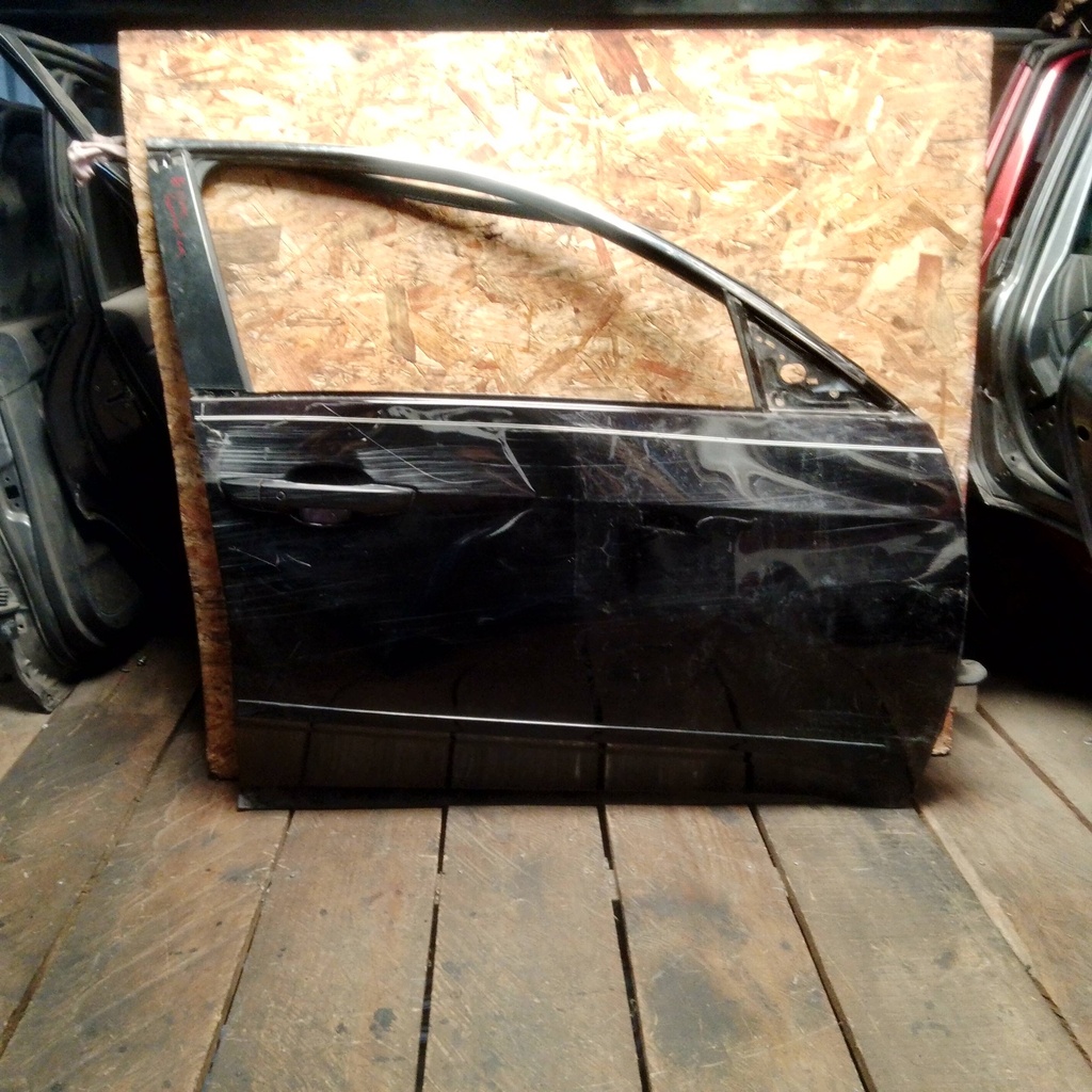 PUERTA DRH CIVIC 16