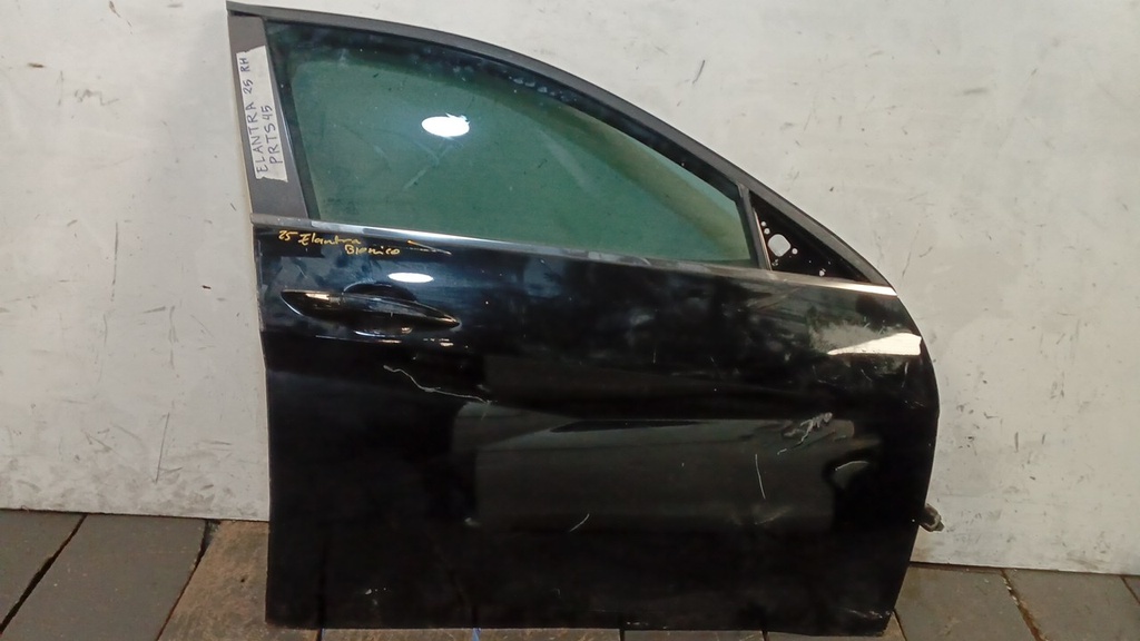 PUERTA RH ELANTRA 25