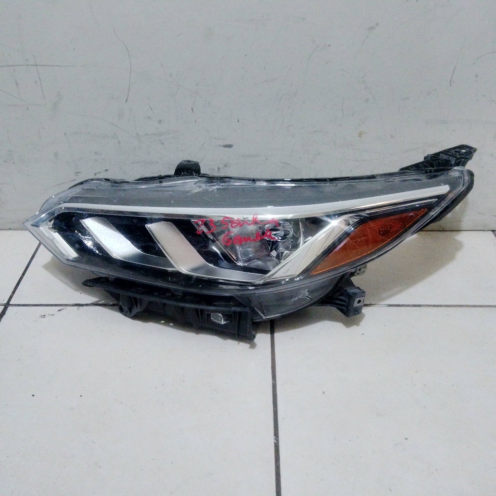FARO LH SENTRA 23