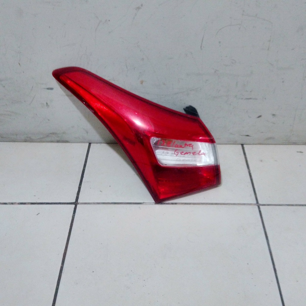 STOP LH ELANTRA 13