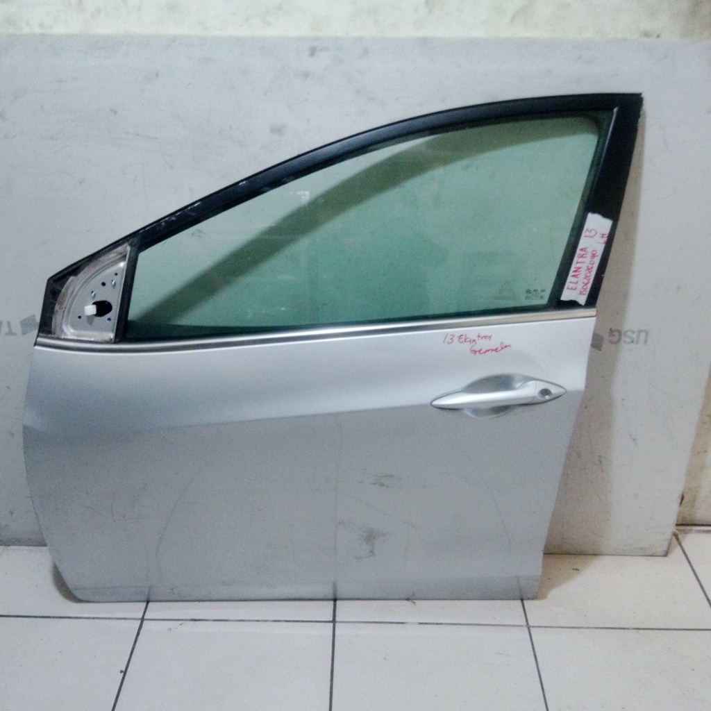 PUERTA LH ELANTRA 13