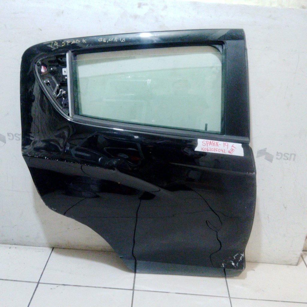 PUERTA RHT SPARK 19