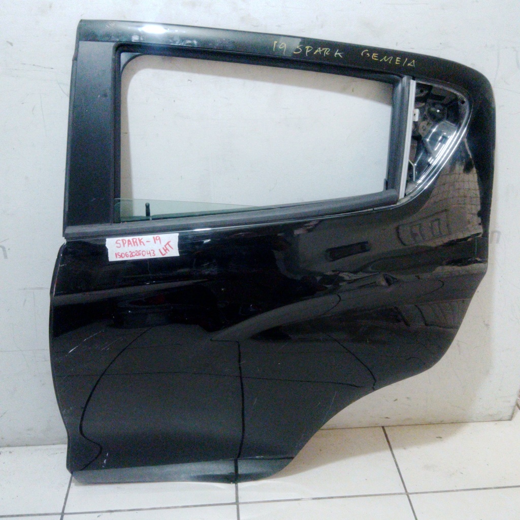 PUERTA LHT SPARK 19