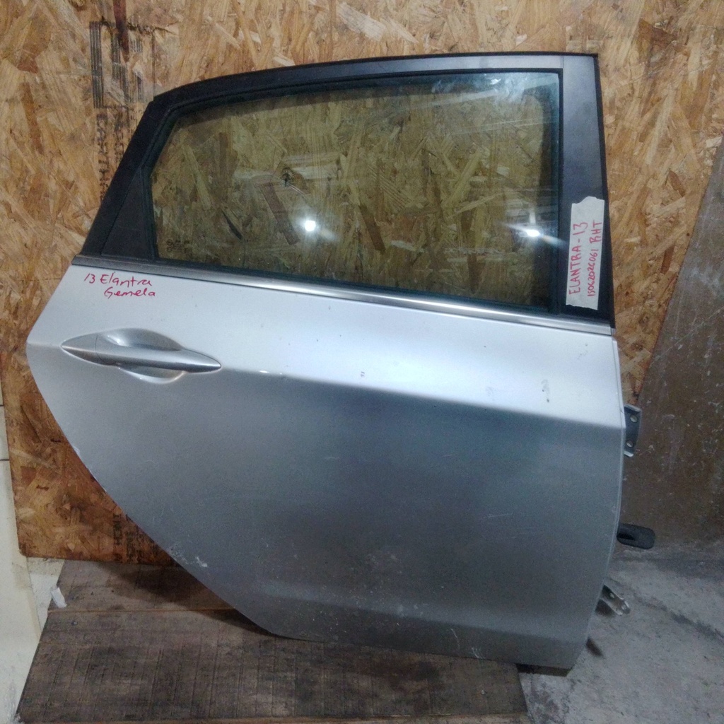 PUERTA ELANTRA 13 RHT