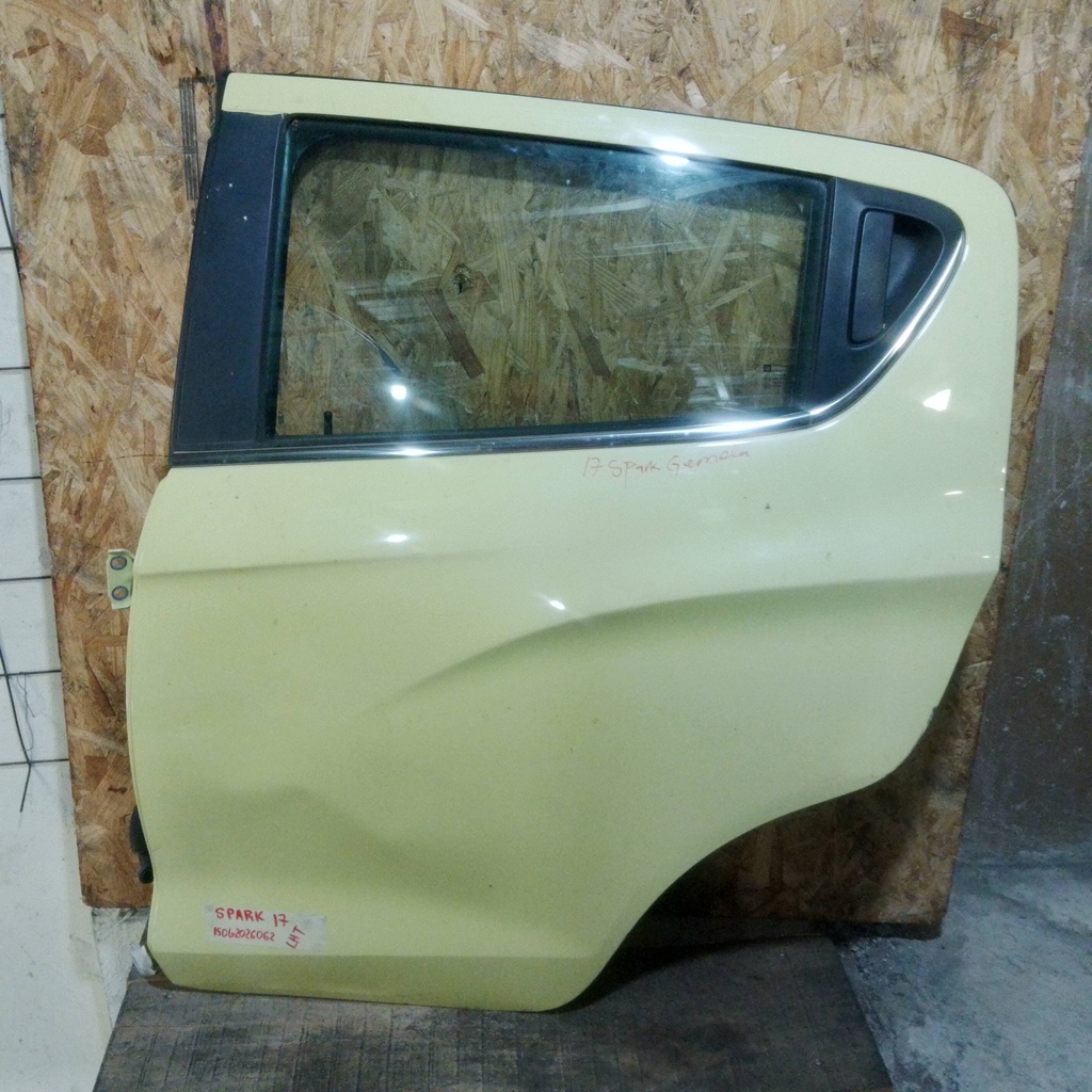 PUERTA SPARK 17 LHT