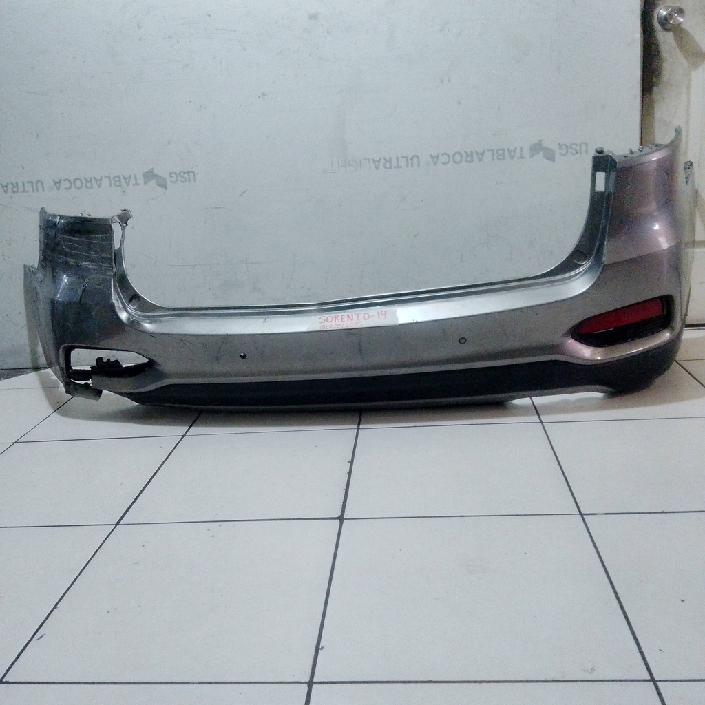 BUMPER TRASERO SORENTO 19