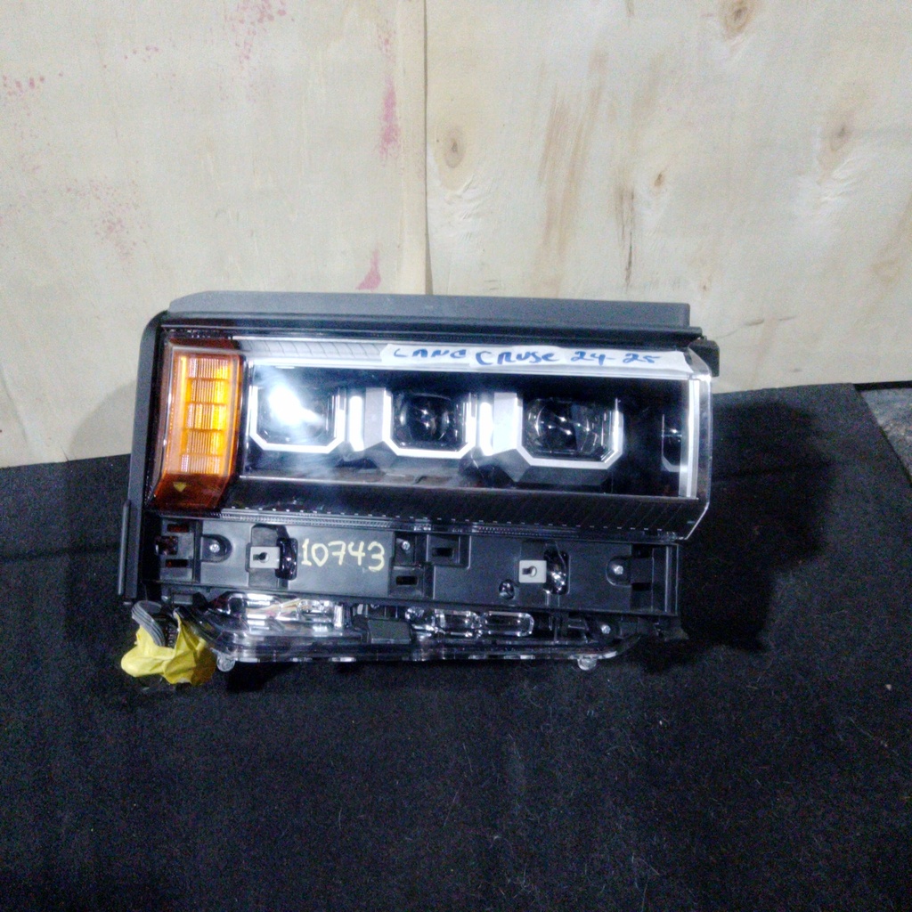 FARO RH LAND CRUISER 24-25
