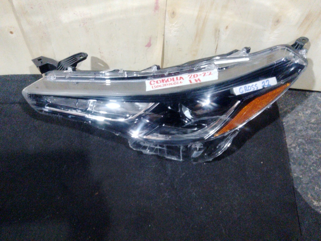 FARO COROLLA LH 20-22