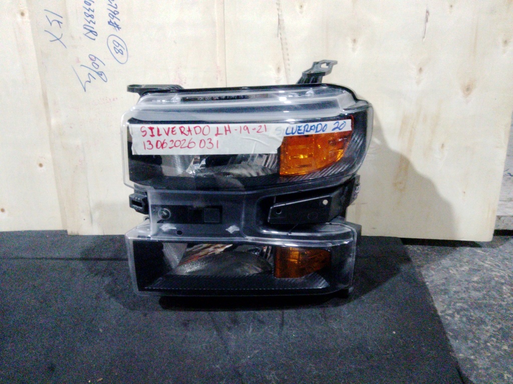 FARO SILVERADO LH 19-21