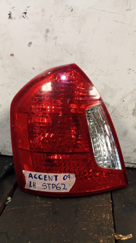 STOP LH ACCENT 09