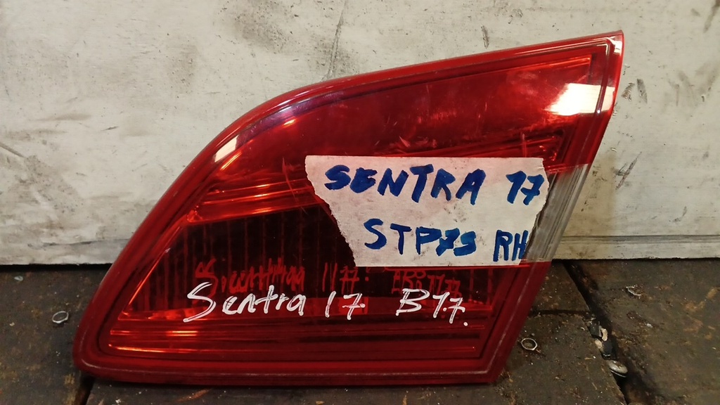 STOP RH SENTRA 17