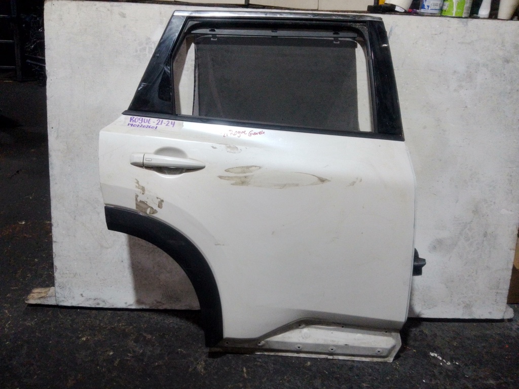 PUERTA RHT ROGUE 21-25