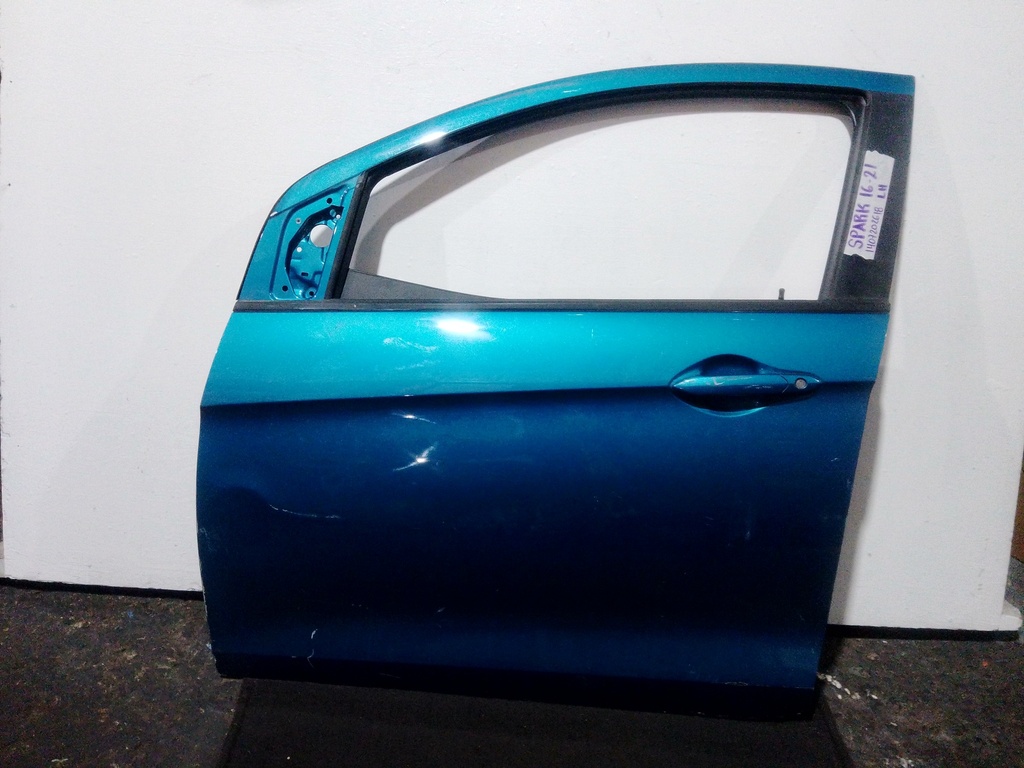 PUERTA LH SPARK 16-21