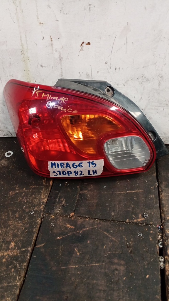 STOP LH MIRAGE 15