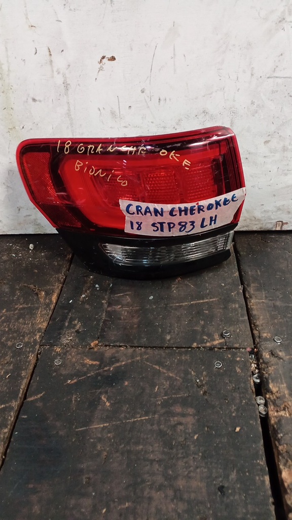 STOP LH GRAN CHEROKEE 18