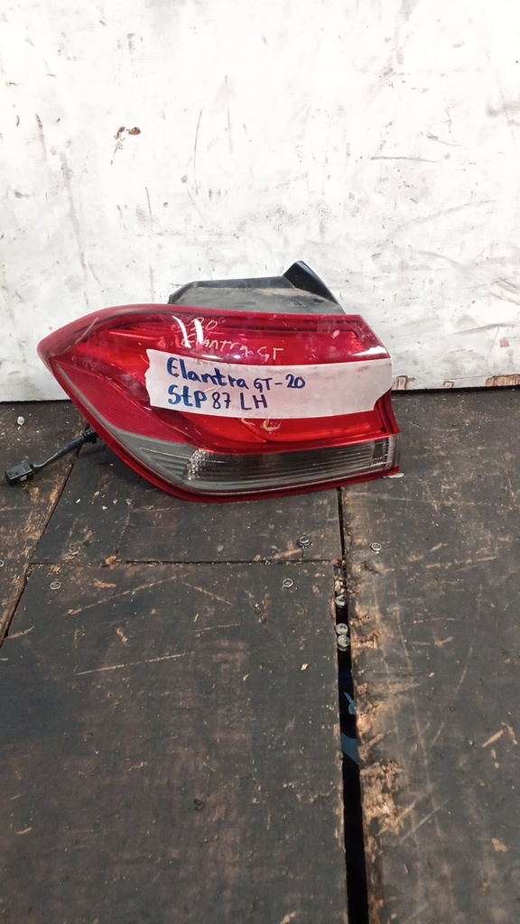 STOP LH ELANTRA GT 20