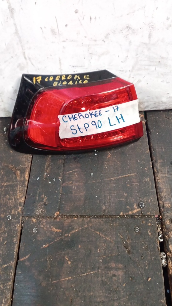 STOP LH CHEROKEE 17