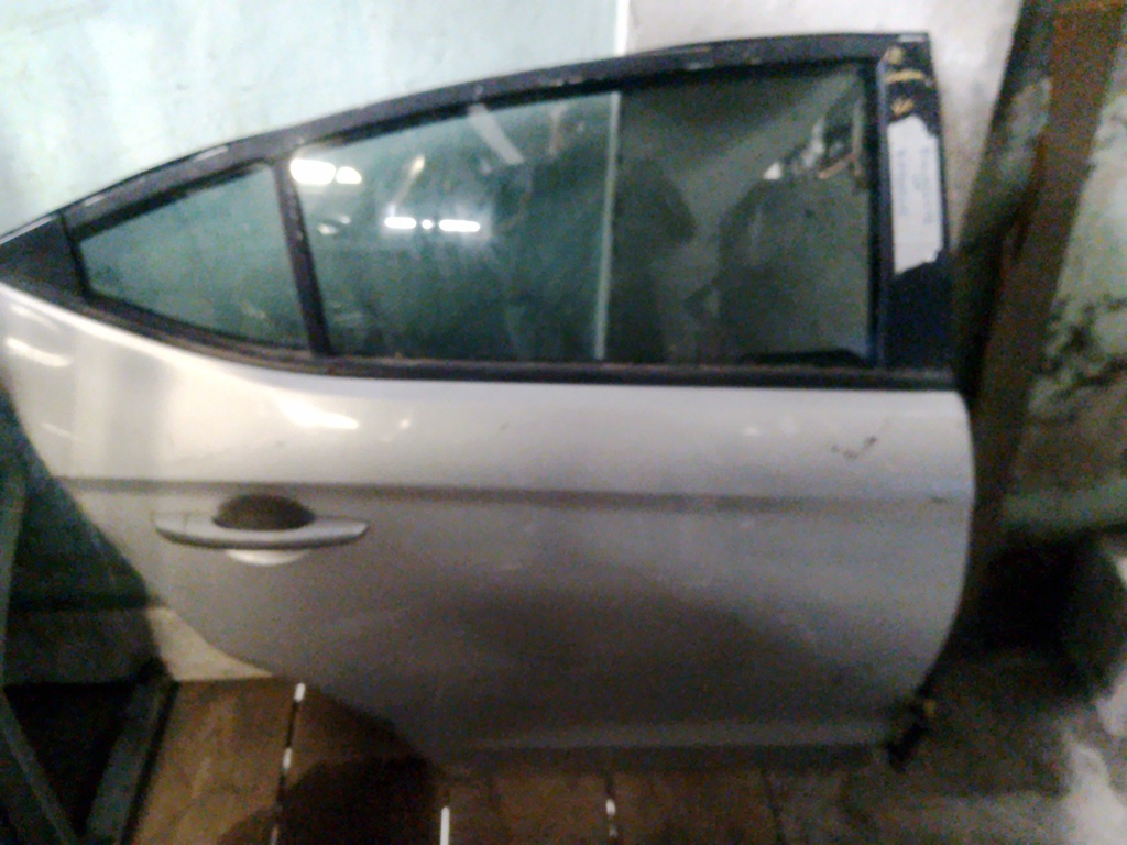 Puerta trasera ELANTRA 18 LH