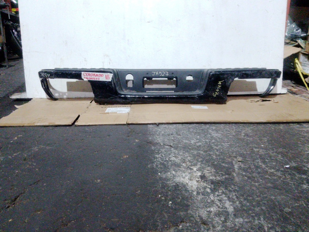 BUMPER TRASERO COLORADO 18