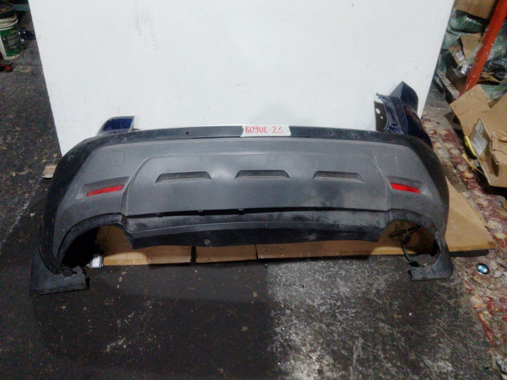 BUMPER TRASERO ROGUE 23
