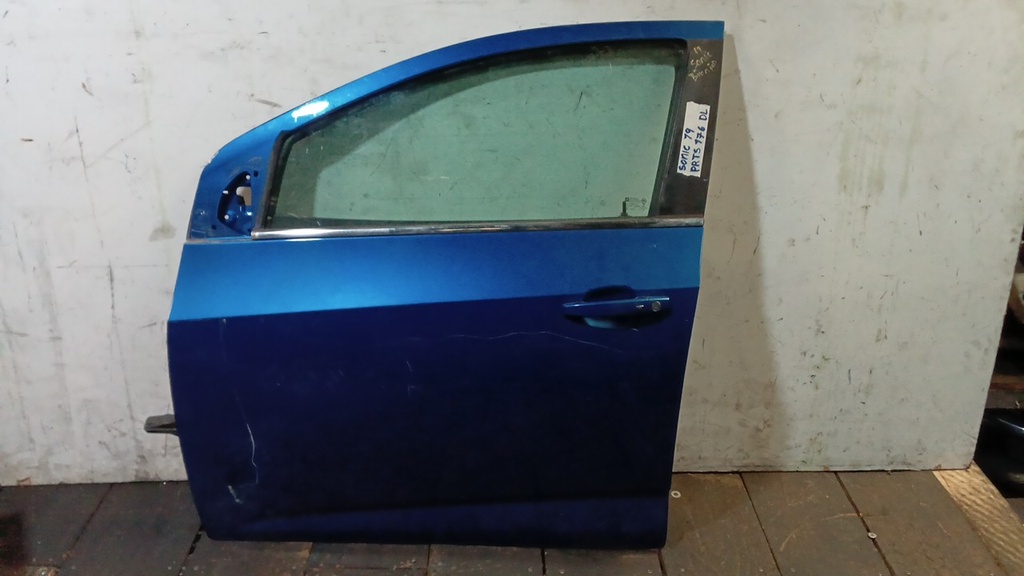 PUERTA DL SONIC 19