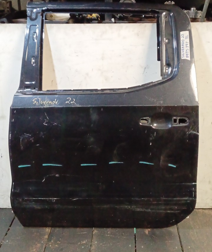 PUERTA SILVERADO 22