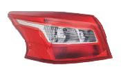 STOP R SENTRA 16-19 NUEVO